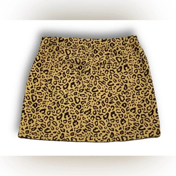 Animal Print Mini Skirt Size Medium by Signature8 Zipper Front - Picture 2 of 6